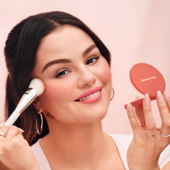 RARE BEAUTY MATTE BOUNCY BLUSH - WORTH